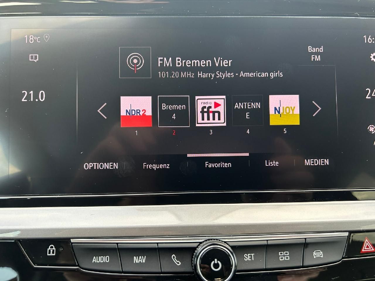 Fahrzeugabbildung Opel Grandland GS Line, Automatik, AHK