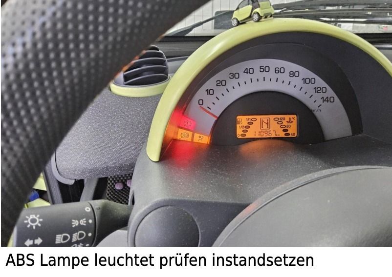Fahrzeugabbildung Smart fortwo city-coupe Pulse KLIMAAUTOMATIK PANORAMA