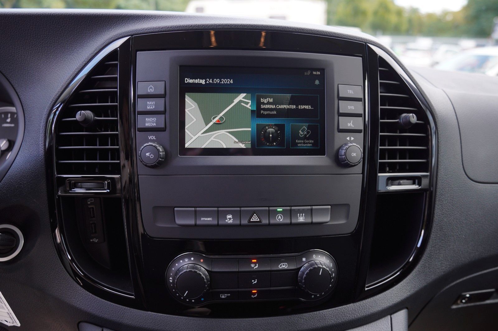 Fahrzeugabbildung Mercedes-Benz Vito Tourer 114CDI Pro lang*AHK*NAVI*SHZ*Standh*