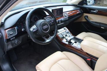 Audi A8 - 9