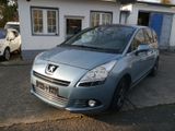 Peugeot 5008 Premium - Peugeot 5008: Premium