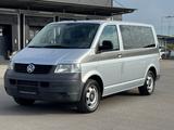 Volkswagen T5 Multivan Startline 1.9 TDI *Klima*7-Sitzer* - gebrauchte VW T5 aus dem Jahr 2009