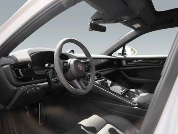 Porsche Panamera - 4