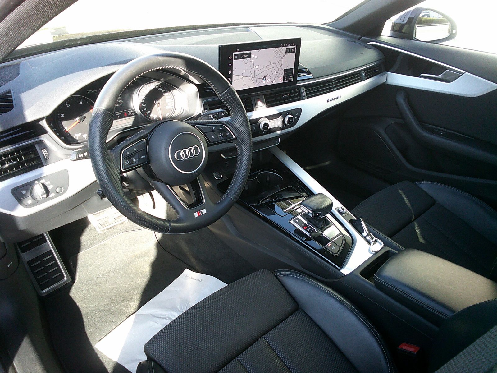 Fahrzeugabbildung Audi A4 Avant 40 TDI quattro S-Line