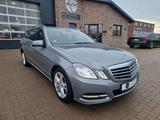 Mercedes-Benz E 200 Avantgarde T-Modell *TÜV Neu/Scheckh. * - Mercedes-Benz Gebrauchtwagen von 2012