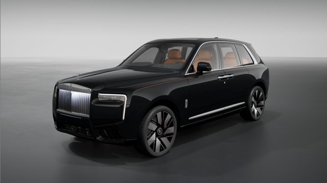 Rolls-Royce New Cullinan MY25 Silver Badge 5 Seats