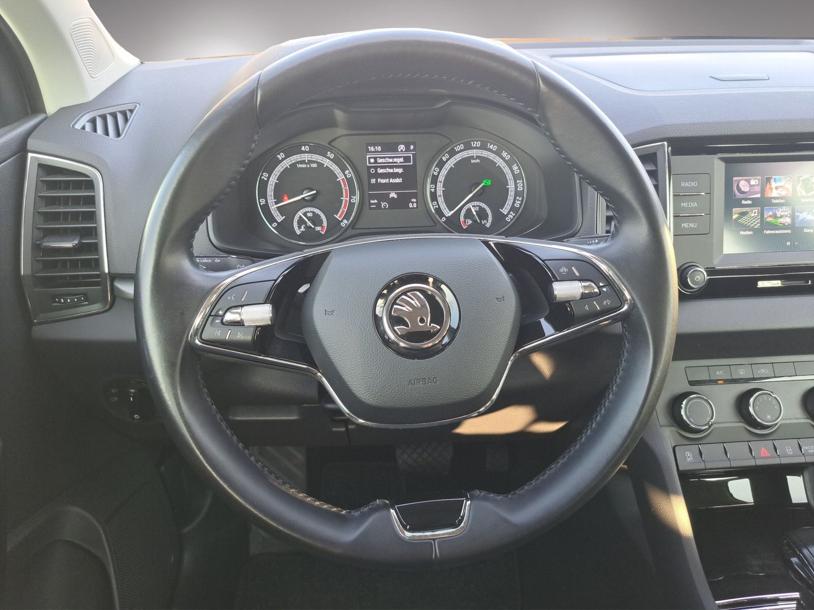 Karoq Ambition 1.5 TSI DSG Klima