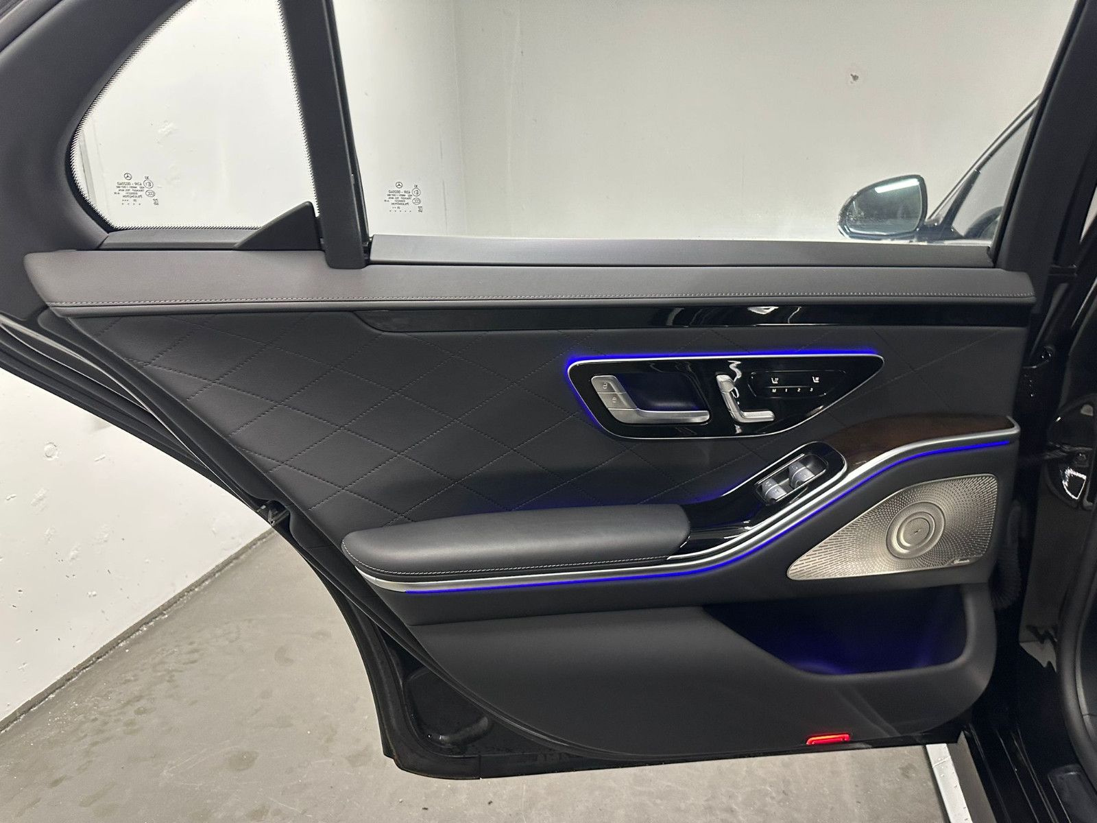 Fahrzeugabbildung Mercedes-Benz S 450 4MATIC L *AMG-LINE*ACTIVE BODY*EXKLUSIV*TV