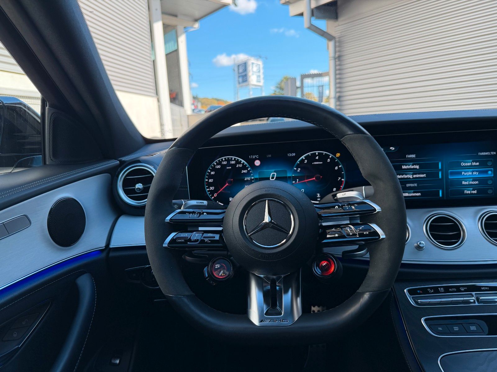 Fahrzeugabbildung Mercedes-Benz E 63 AMG S+DISTR+360°+AIRMAT+DRIVERS+NIGHT+PANO+