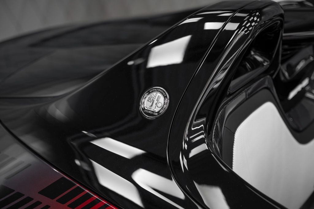 AMG PURESPEED RED/BLACK 2026 - Bild 12