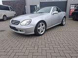Mercedes-Benz SLK 320 "Special Edition" Autom.Top Zustand - silberne Mercedes-Benz SLK 320