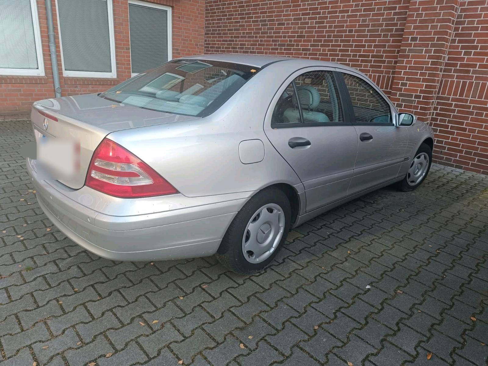 Mercedes-Benz C 180