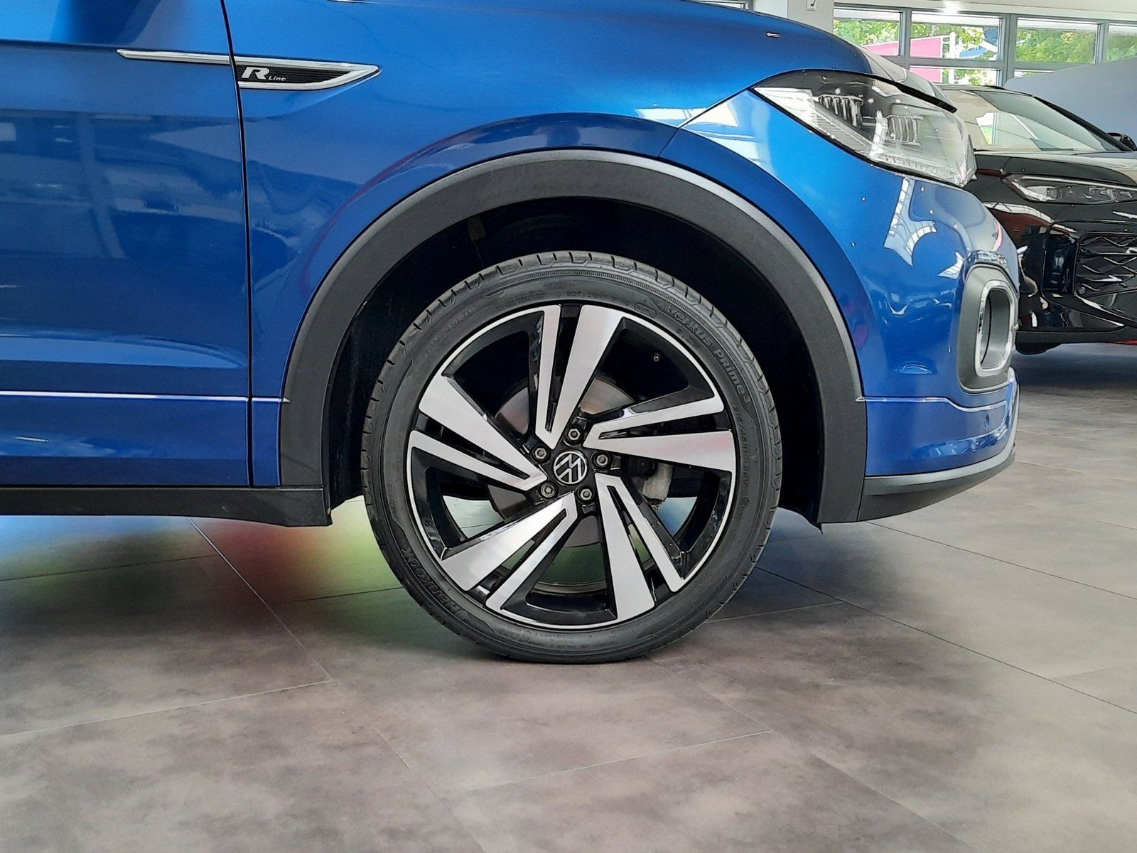 Fahrzeugabbildung Volkswagen Cross TSI DSG R-Line *Navi*Cam*LED*PDC*ACC*Sitzh