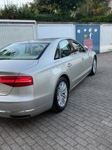 Audi A8 4.2 TDI clean diesel tiptronic quattro - - Audi A8: D2