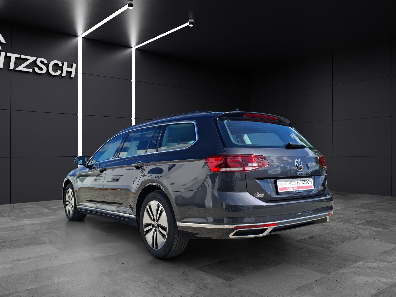 Fahrzeugabbildung Volkswagen Passat Variant GTE LED Navi ACC RFK SH LM