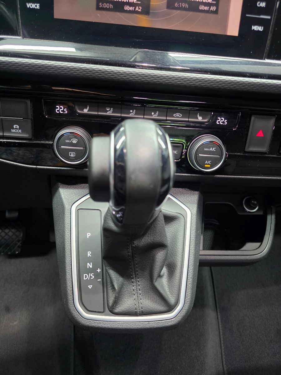 Volkswagen T6.1 MULTIVAN 4MOTION, 6 SITZER, ACC, LED, R-KAM foto 24