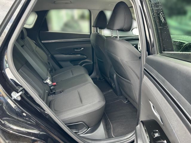 Fahrzeugabbildung Hyundai Tucson Trend Plug-In Hybrid 4WD Navi+el. Heckkla
