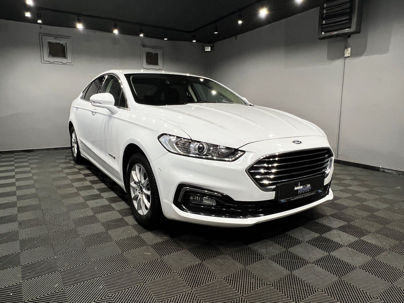 Ford Mondeo Hybrid  TITANIUM|AUTOM|NAVI|LED|R-KAMERA imagem 2