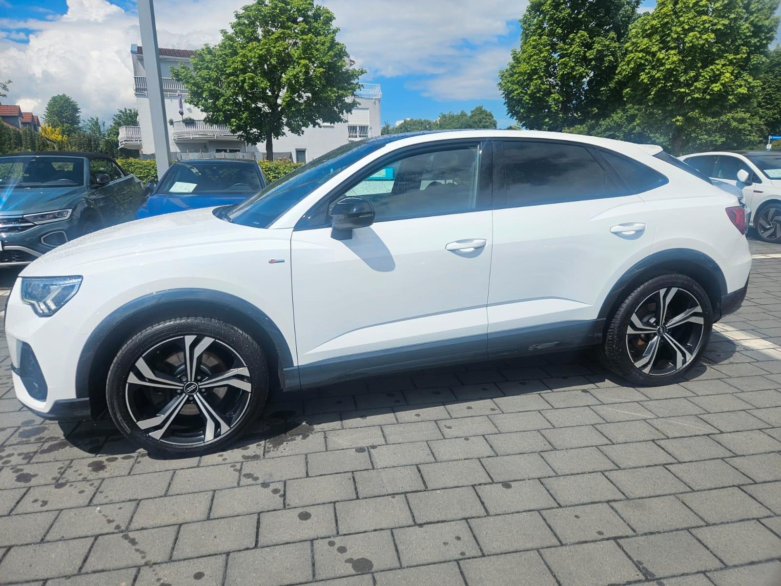 Audi Q3 Sportback 40 TDI quattro S line BLACK PANO 20