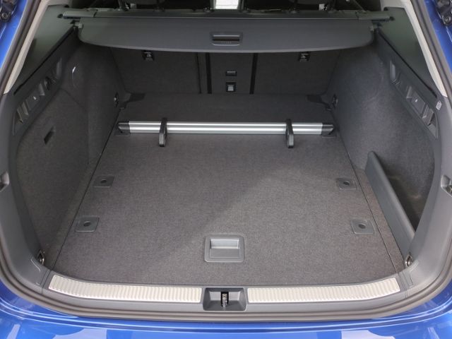 Fahrzeugabbildung SKODA Superb Combi 1.5 TSI mHEV Essence NAVI ALU LED