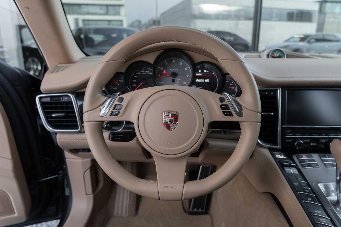 PORSCHE PANAMERA S HYBRIDE 333ch BVA Historique présent - 1ERE MAIN
