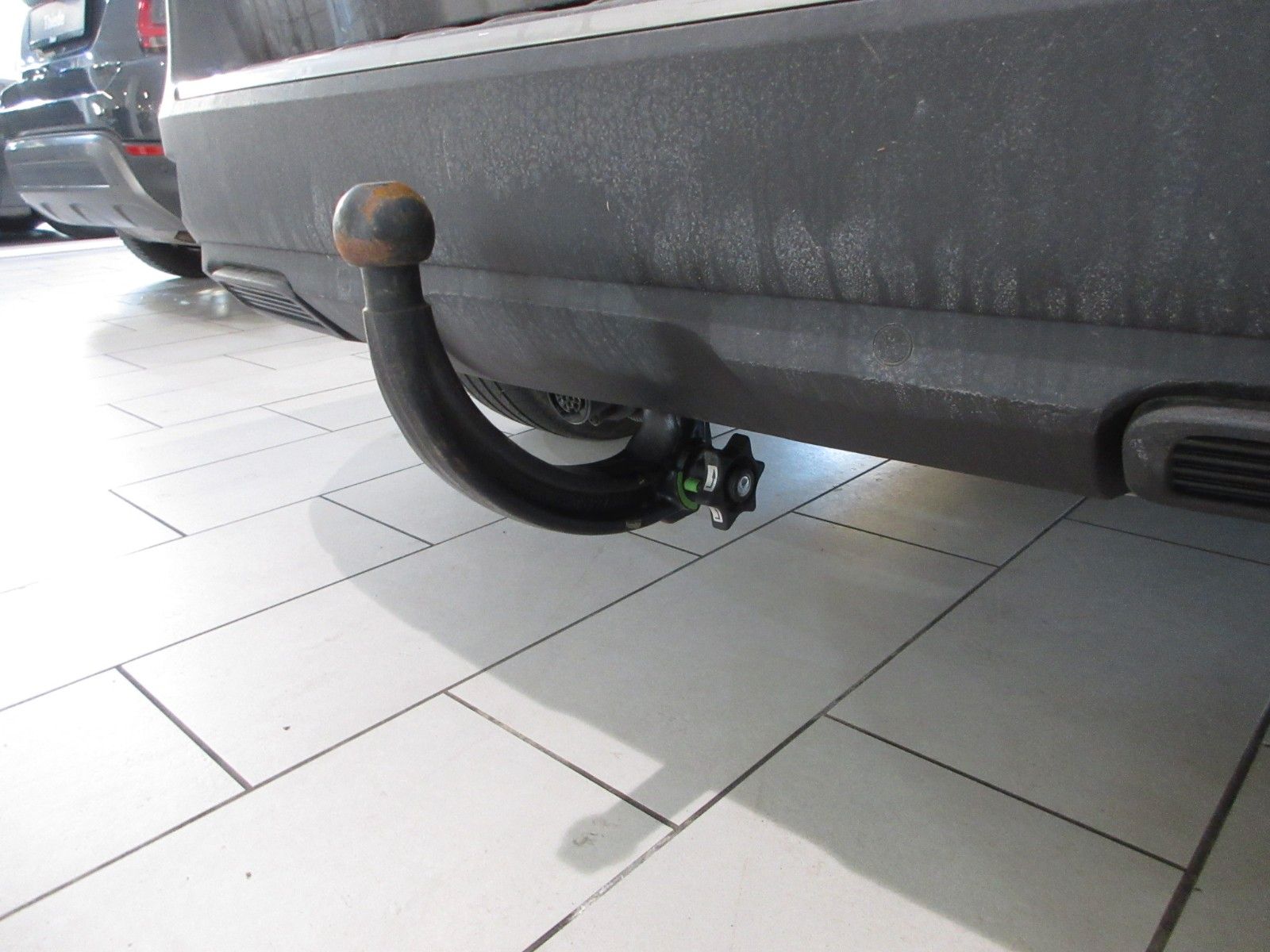 Fahrzeugabbildung Peugeot 5008 Allure 1.2T LED/NAVI/AHK/R´CAM/BLIS