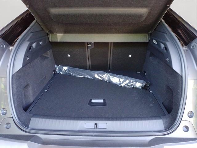 Peugeot 3008 Hybrid 145 GT Navi Soundsystem LED ACC El. 