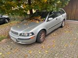 Volvo V40 2.0 Benzin - gebrauchte Volvo V40 aus dem Jahr 2002