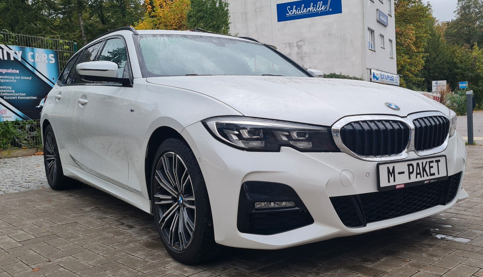 BMW 320d xDrive Touring M Sport paket foto 2