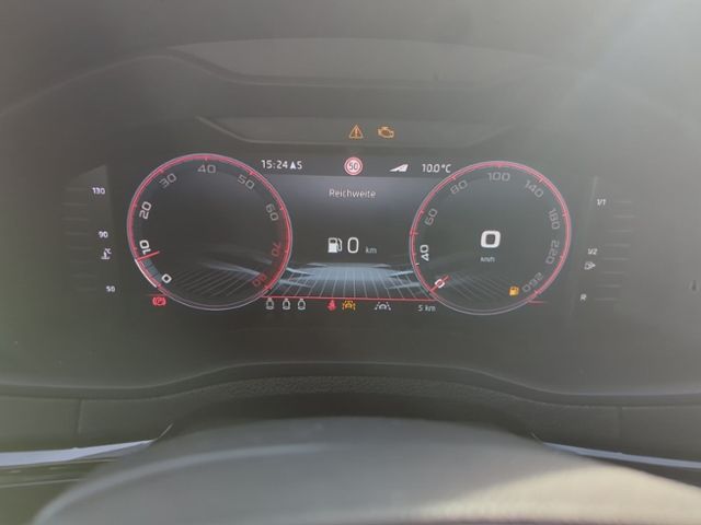Fahrzeugabbildung SKODA Karoq 1.5 TSI Sportline AHK NAVI KAMERA