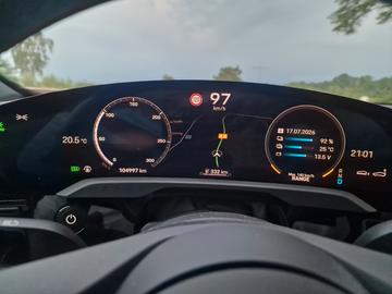 صورة مصغرة 40 لـ 2020 Porsche TAYCAN