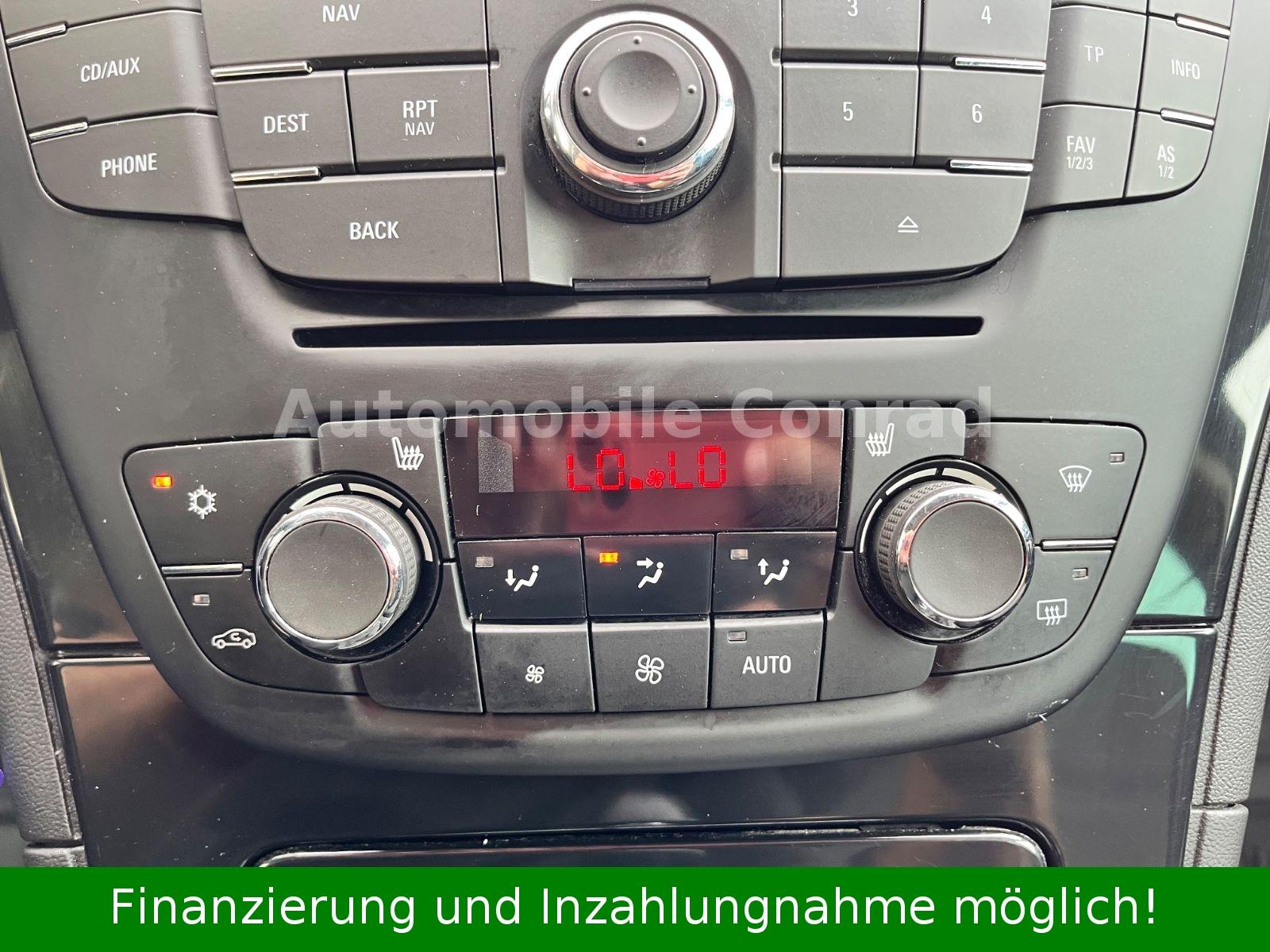 Opel Insignia 2013 — photo 30
