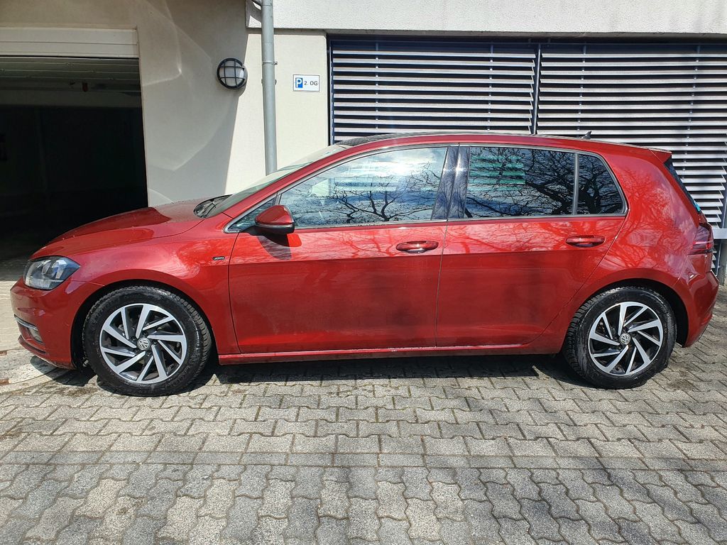 Image of Volkswagen Golf