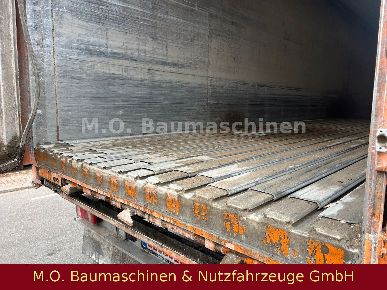 Fahrzeugabbildung Stas S300 ZX / 3 achser / Luft / Walkingfloor / Plane