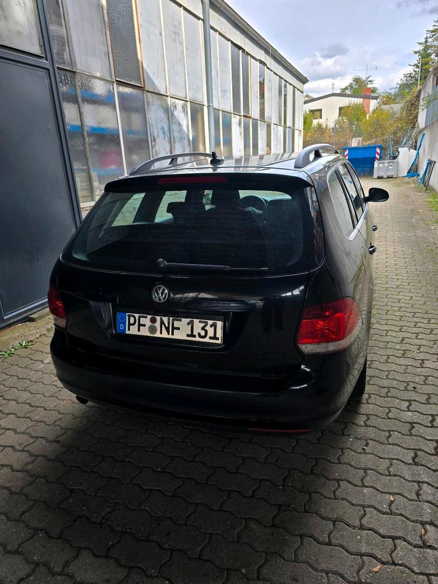 Volkswagen Golf 2012 — engine 105 HP (77kW)