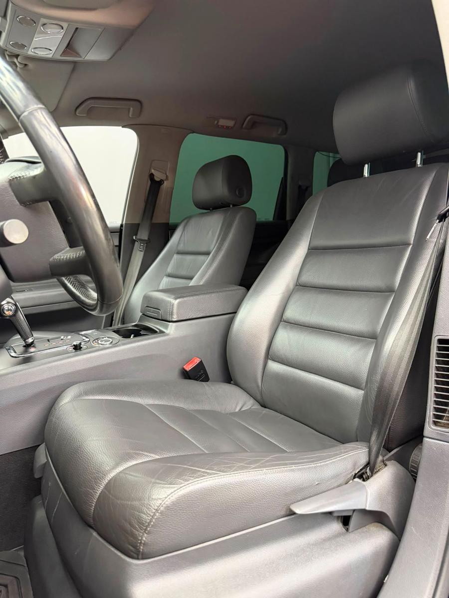 Volkswagen Touareg 2007 — photo 14