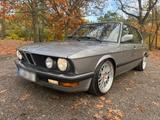 BMW E28 525e - BMW 525 aus 1987