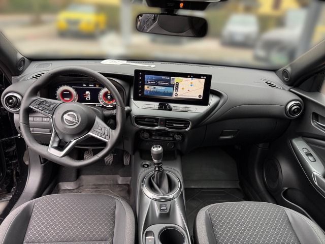 Fahrzeugabbildung Nissan JUKE 1.0 DIG-T 114 PS 6MT N-CONNECTA Winter II B