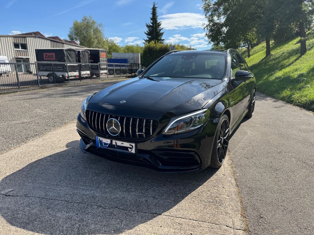 Mercedes-Benz C 63 AMG