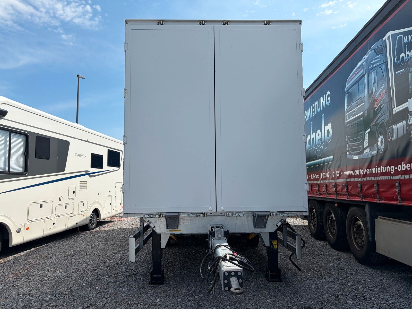 Fahrzeugabbildung Krukenmeier 10,8 t Tandem Anh. Koffer