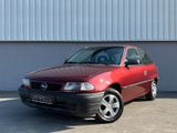 Opel Astra 1.6 GLS Automatik TÜV - Opel Astra aus 1996