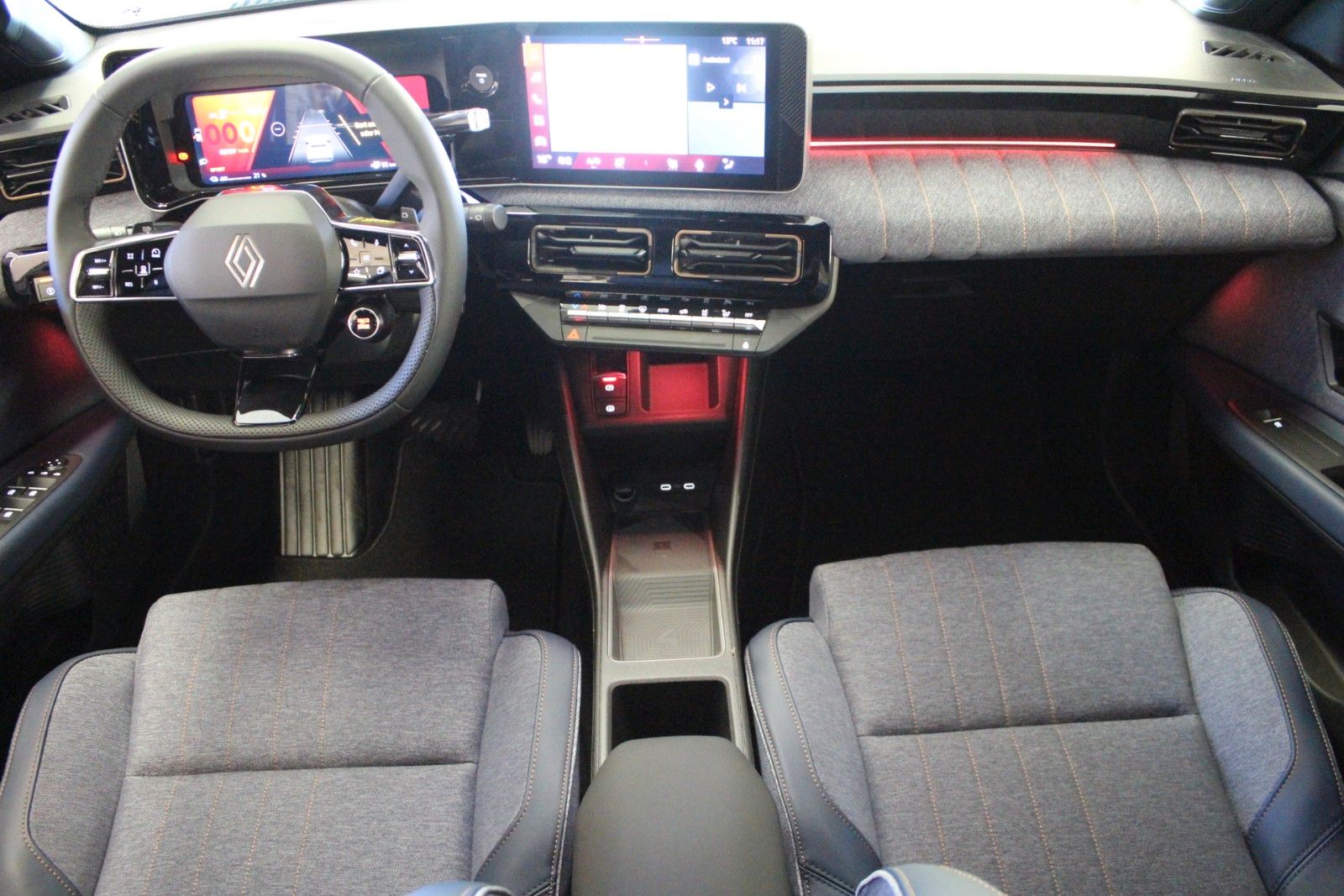 Fahrzeugabbildung Renault R 4 150 Comfort Range Techno*Winterpaket*