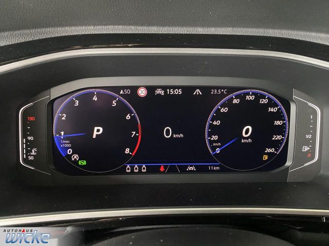T-Roc 1.5 TSI DSG R-Line NAVI KLIMA AHK REAR VIE