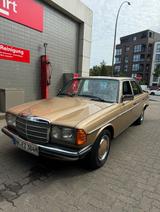 Mercedes-Benz 230 E Komplette Historie, Originalzustand  - Mercedes-Benz Gebrauchtwagen von 1984