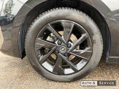 OPEL Corsa F GS-Line Facelift 1.2*MT*LED*CAM*Allwette