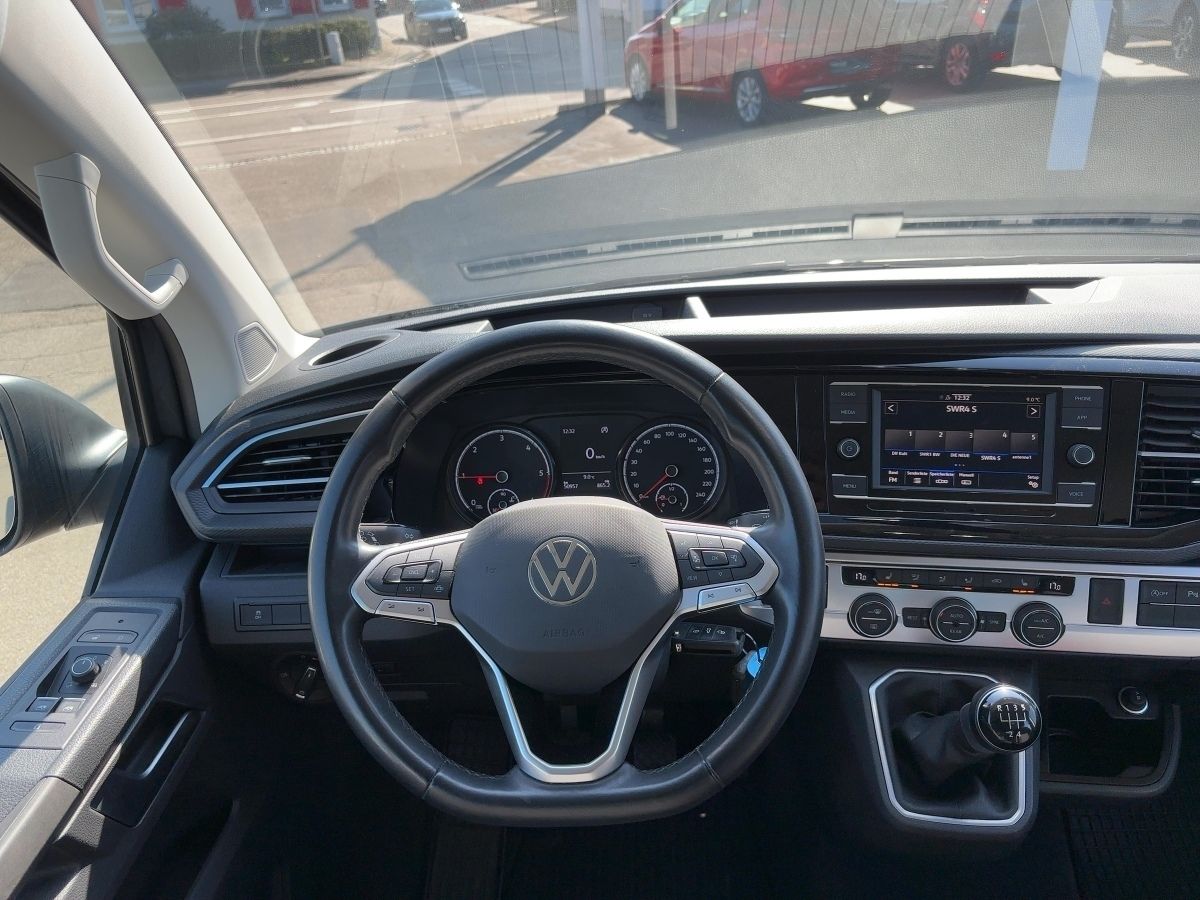 Fahrzeugabbildung Volkswagen T6 Multivan 6.1 Trendline 2.0 TDi AHK GJR