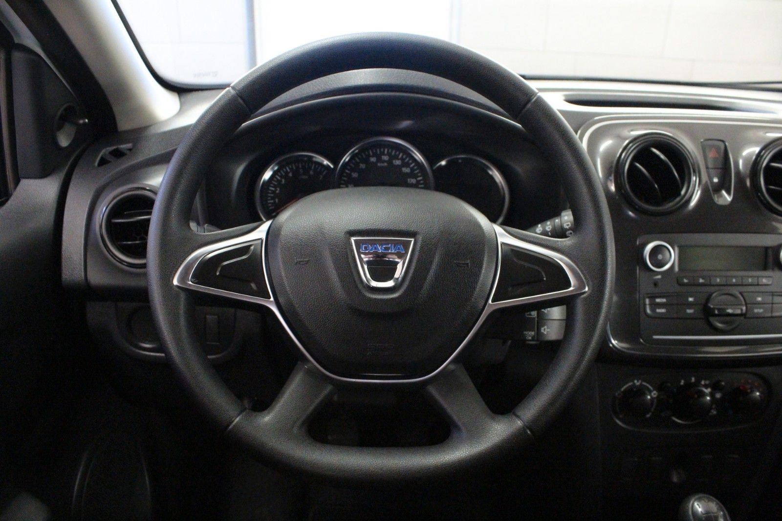 Fahrzeugabbildung Dacia Sandero TCE 100 Eco G*Klima*Radio/CD*LPG