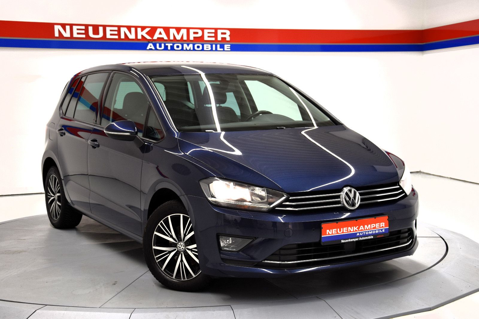 Fahrzeugabbildung Volkswagen Golf Sportsvan VII Allstar BMT DSG PDC Shz Klima