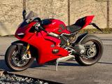Ducati Panigale V4S inkl. 4K Carbon Zubehör TOP gepfl.