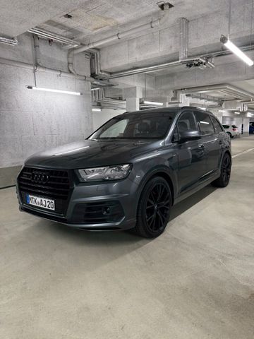 AUDI Q7 3.0 TDI quattro tiptronic -